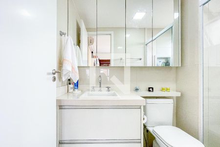 Apartamento para alugar com 74m², 2 quartos e 2 vagas Apartamento para alugar com 74m², 2 quartos e 2 vagasBanheiro da Suíte