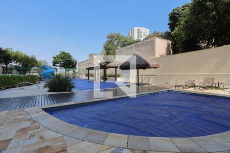 Apartamento à venda com 400m², 4 quartos e 5 vagas Apartamento à venda com 400m², 4 quartos e 5 vagasÁrea comum - Piscina