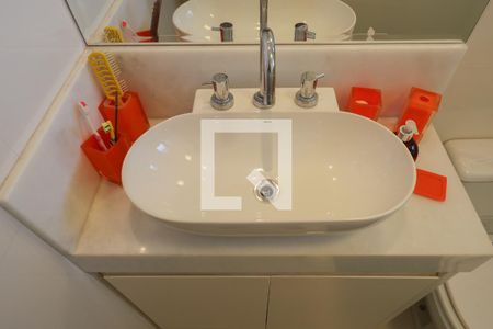 Apartamento à venda com 400m², 4 quartos e 5 vagas Apartamento à venda com 400m², 4 quartos e 5 vagasBanheiro da Suíte 3