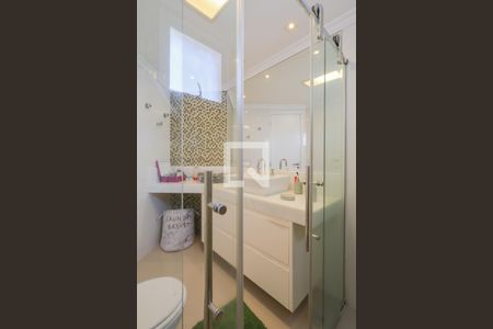 Apartamento à venda com 400m², 4 quartos e 5 vagas Apartamento à venda com 400m², 4 quartos e 5 vagasBanheiro da Suíte 1