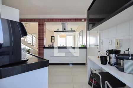 Apartamento à venda com 400m², 4 quartos e 5 vagas Apartamento à venda com 400m², 4 quartos e 5 vagasCozinha