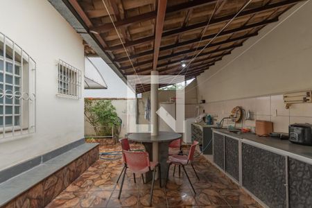 Casa à venda com 144m², 3 quartos e 2 vagas Casa à venda com 144m², 3 quartos e 2 vagasÁrea Gourmet