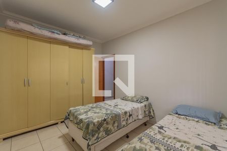 Casa à venda com 144m², 3 quartos e 2 vagas Casa à venda com 144m², 3 quartos e 2 vagasQuarto 2