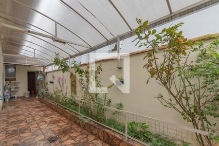 Casa à venda com 144m², 3 quartos e 2 vagas Casa à venda com 144m², 3 quartos e 2 vagasÁrea de Serviço