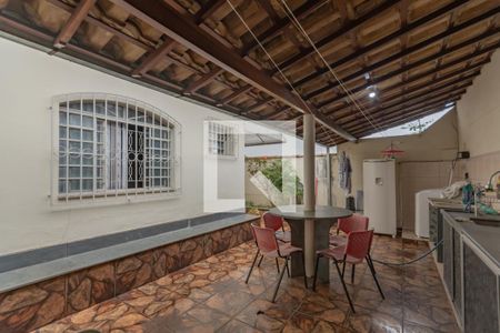 Casa à venda com 144m², 3 quartos e 2 vagas Casa à venda com 144m², 3 quartos e 2 vagasÁrea Gourmet