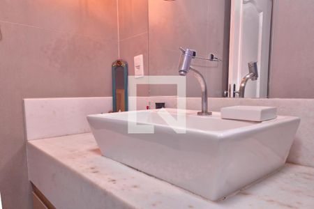 Apartamento para alugar com 120m², 3 quartos e 1 vaga Apartamento para alugar com 120m², 3 quartos e 1 vagaBanheiro da Suíte