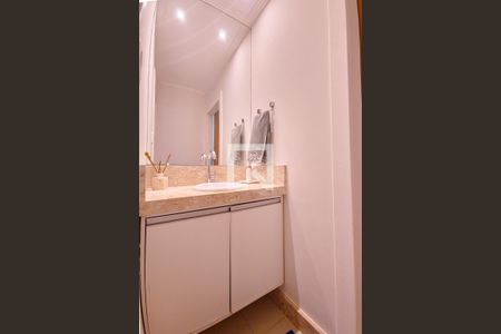 Apartamento para alugar com 120m², 3 quartos e 1 vaga Apartamento para alugar com 120m², 3 quartos e 1 vagaBanheiro Corredor