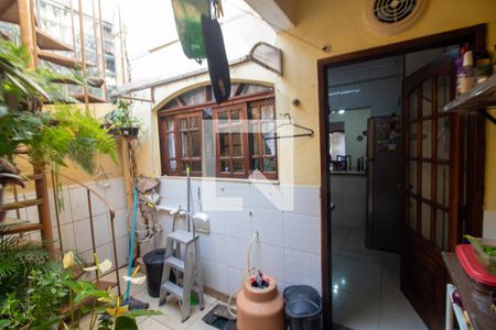 Casa à venda com 140m², 4 quartos e 1 vaga Casa à venda com 140m², 4 quartos e 1 vagaÁrea de Serviço