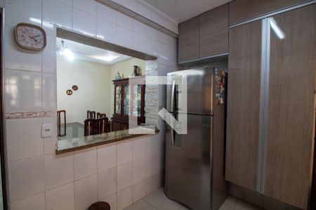 Casa à venda com 140m², 4 quartos e 1 vaga Casa à venda com 140m², 4 quartos e 1 vagaCozinha