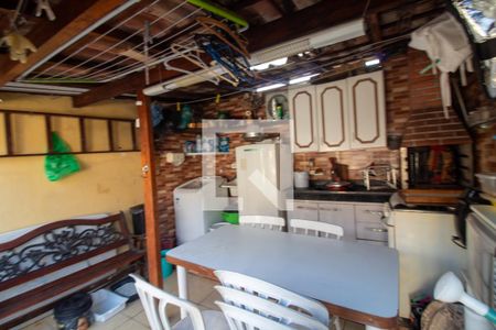 Casa à venda com 140m², 4 quartos e 1 vaga Casa à venda com 140m², 4 quartos e 1 vagaChurrasqueira