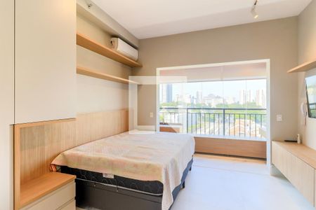 Sala/Quarto de kitnet/studio à venda com 1 quarto, 27m² em Santo Amaro, São Paulo