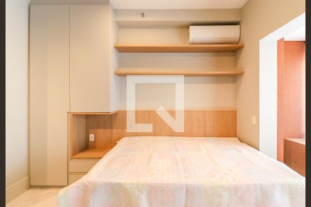 Sala/Quarto de kitnet/studio à venda com 1 quarto, 27m² em Santo Amaro, São Paulo