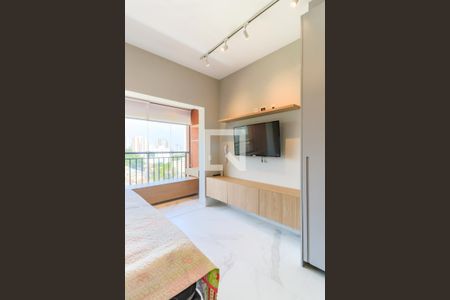 Sala/Quarto de kitnet/studio à venda com 1 quarto, 27m² em Santo Amaro, São Paulo