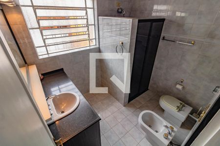 Casa à venda com 250m², 3 quartos e 3 vagas Casa à venda com 250m², 3 quartos e 3 vagasBanheiro 2