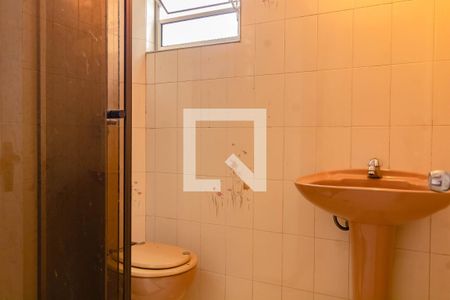 Casa à venda com 250m², 3 quartos e 3 vagas Casa à venda com 250m², 3 quartos e 3 vagasSuíte