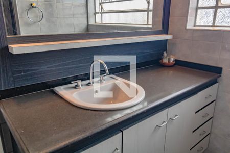 Casa à venda com 250m², 3 quartos e 3 vagas Casa à venda com 250m², 3 quartos e 3 vagasBanheiro 2