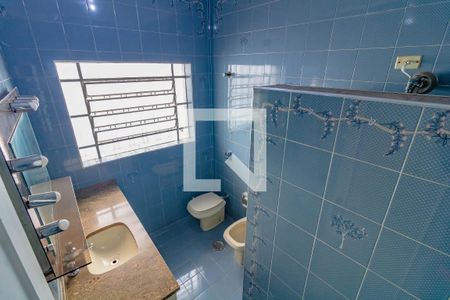 Casa à venda com 250m², 3 quartos e 3 vagas Casa à venda com 250m², 3 quartos e 3 vagasBanheiro