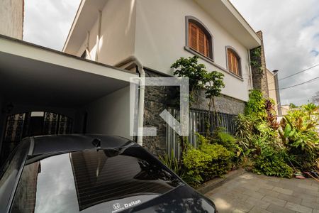 Casa à venda com 250m², 3 quartos e 3 vagas Casa à venda com 250m², 3 quartos e 3 vagasÁrea Externa