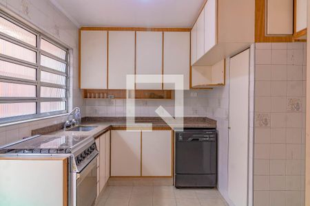 Casa à venda com 250m², 3 quartos e 3 vagas Casa à venda com 250m², 3 quartos e 3 vagasCozinha