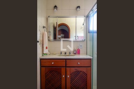 Casa à venda com 726m², 3 quartos e 4 vagasBanheiro suite 3