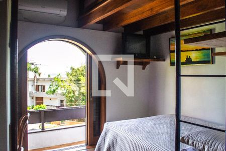 Casa à venda com 726m², 3 quartos e 4 vagasSuite 2