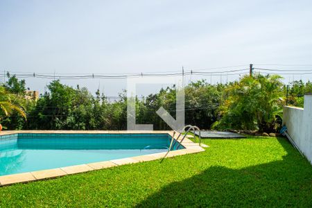 Casa à venda com 726m², 3 quartos e 4 vagasPiscina