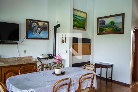 Casa à venda com 726m², 3 quartos e 4 vagasSala de lazer