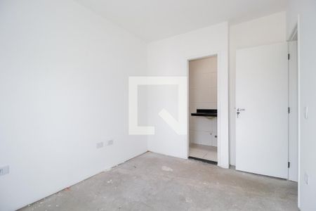 Casa à venda com 102m², 2 quartos e 4 vagasSuíte 2