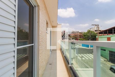 Casa à venda com 102m², 2 quartos e 4 vagasVaranda - Suítes