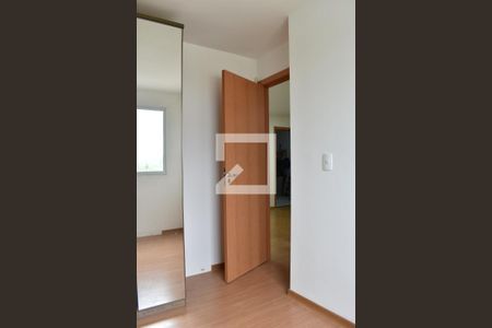 Quarto 1 de apartamento para alugar com 2 quartos, 44m² em Campo de Santana, Curitiba