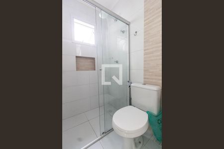 Banheiro de apartamento para alugar com 1 quarto, 33m² em Parada Inglesa, São Paulo