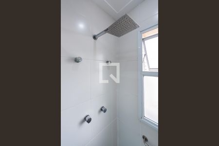 Apartamento para alugar com 181m², 3 quartos e 3 vagas Apartamento para alugar com 181m², 3 quartos e 3 vagasChuveiro