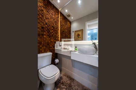 Lavabo de apartamento para alugar com 3 quartos, 181m² em Gonzaga, Santos