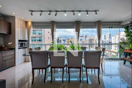 Sala de apartamento para alugar com 3 quartos, 181m² em Gonzaga, Santos