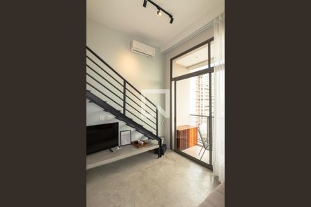 Sala de apartamento para alugar com 1 quarto, 40m² em Indianópolis, São Paulo