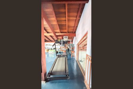 Casa à venda com 339m², 3 quartos e 5 vagasSótão