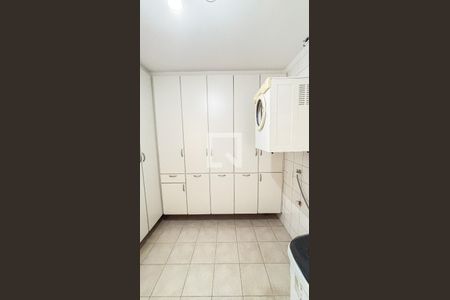 Casa à venda com 339m², 3 quartos e 5 vagasÁrea de Serviço