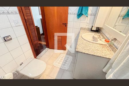 Casa à venda com 339m², 3 quartos e 5 vagasBanheiro da Suíte 3