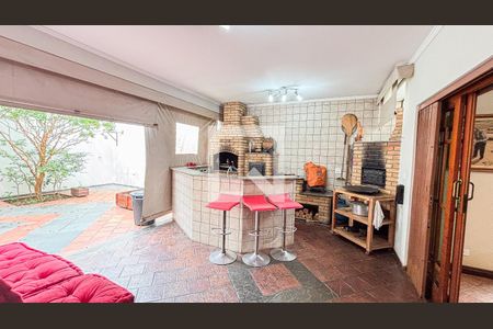 Casa à venda com 339m², 3 quartos e 5 vagasChurrasqueira