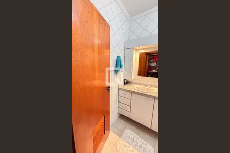 Casa à venda com 339m², 3 quartos e 5 vagasBanheiro da Suíte 3