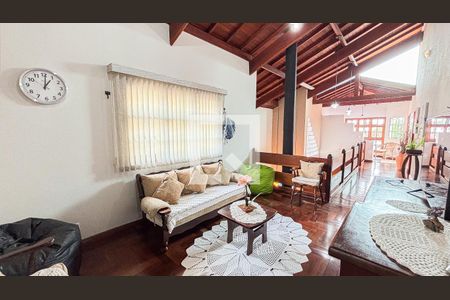 Casa à venda com 339m², 3 quartos e 5 vagasSala de TV