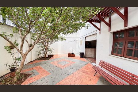 Casa à venda com 339m², 3 quartos e 5 vagasQuintal