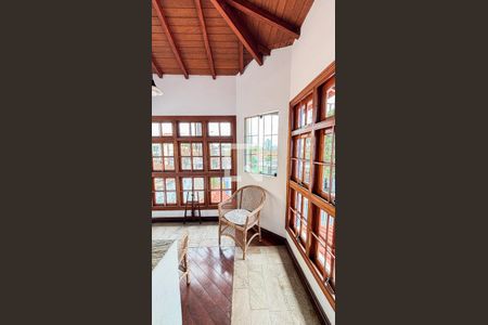 Casa à venda com 339m², 3 quartos e 5 vagasVaranda