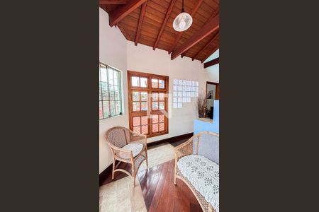 Casa à venda com 339m², 3 quartos e 5 vagasVaranda