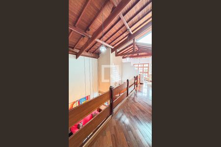 Casa à venda com 339m², 3 quartos e 5 vagasCorredor