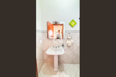 Casa à venda com 339m², 3 quartos e 5 vagasLavabo