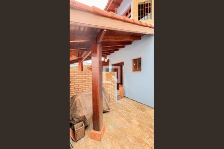 Casa à venda com 339m², 3 quartos e 5 vagasEntrada