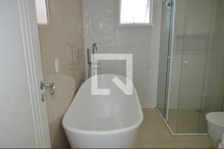 Casa à venda com 350m², 3 quartos e 1 vagaBanheiro da Suíte