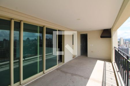 Apartamento à venda com 136m², 3 quartos e 2 vagasSala / Cozinha - Varanda