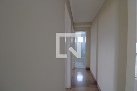 Corredor de apartamento à venda com 2 quartos, 65m² em Vila do Castelo, São Paulo